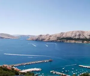 And Bova 3* Baška